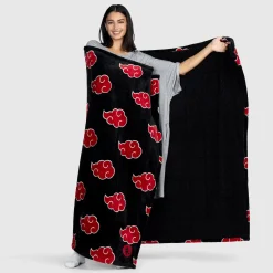 Naruto Itachi Akatsuki Sherpa Blanket Licensed